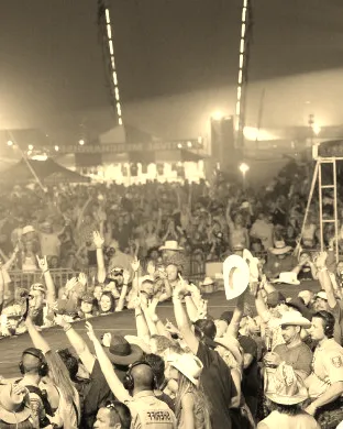 Country Thunder