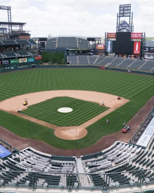 Winnipeg Goldeyes vs. Sioux Falls Canaries